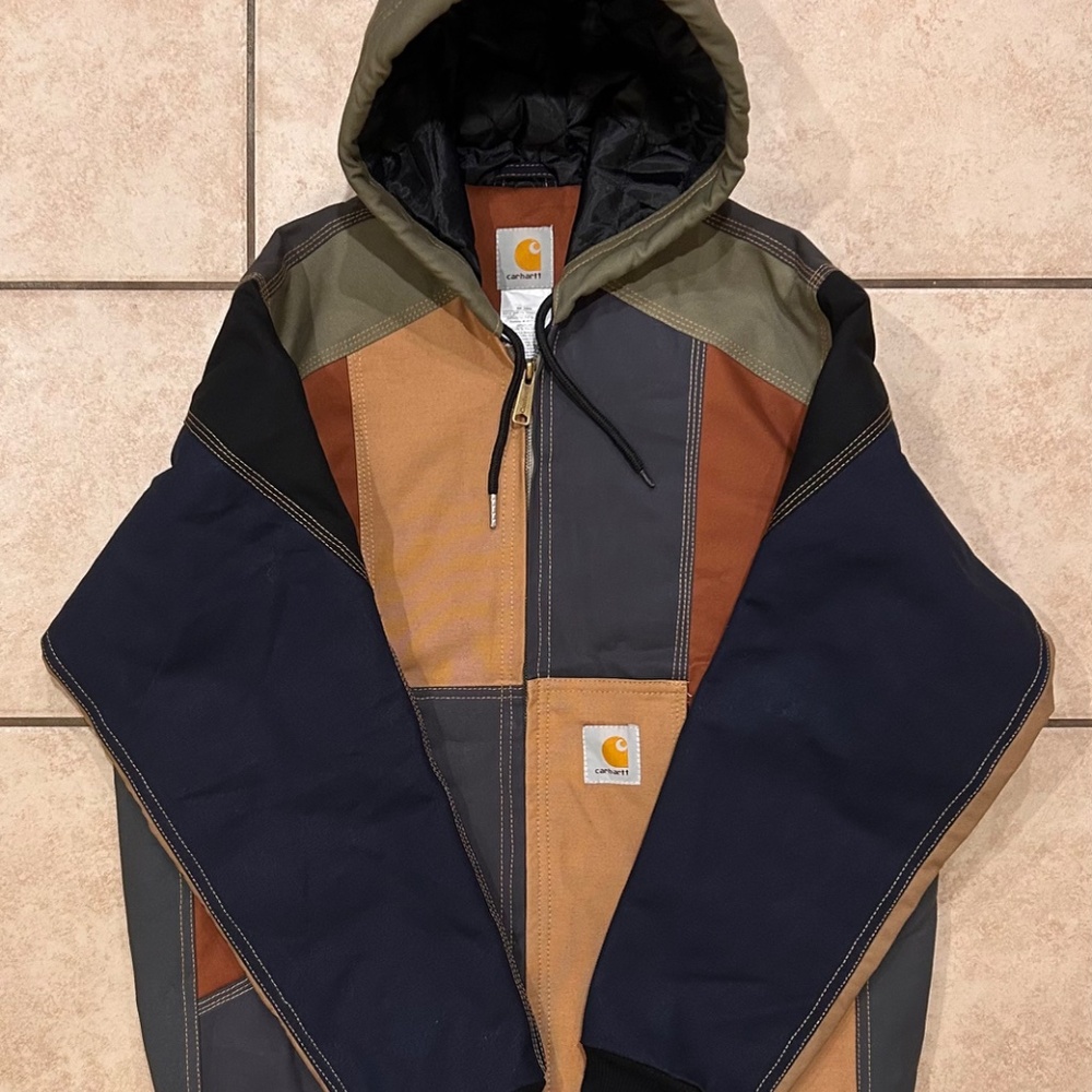 Reworked Carhartt Jacket - Multicolor - Stonehaven Pass Edition - Picture 3 of 11